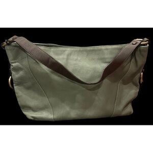 Elegant Green Leather Shoulder Bag